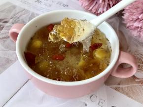 雪燕的拉丝晶莹剔透，不仅颜值高，营养充分释放！