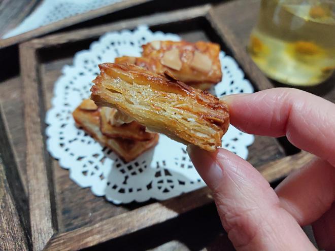 手抓饼版杏仁千层酥