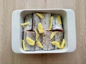 加入切好的姜片；