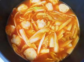 将娃娃菜煮软。