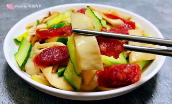 杏鲍菇比肉还好吃混搭黄瓜的清新口感一级棒