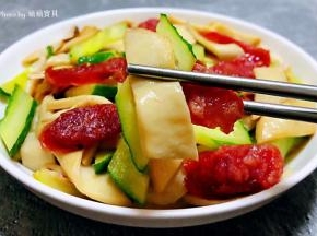 杏鲍菇比肉还好吃混搭黄瓜的清新口感一级棒