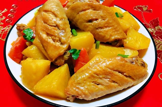 土豆胡萝卜炖鸡翅