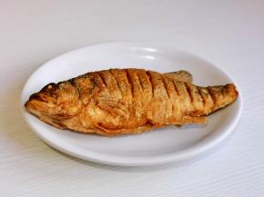 捞出装盘控油。