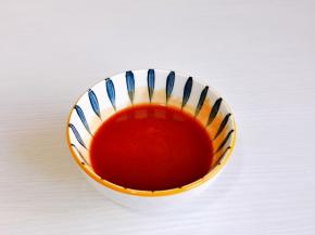 糖醋汁：番茄酱，米醋，糖，酱油。