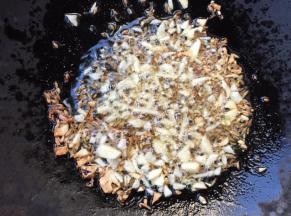 放入孜然粒爆香味道好极了