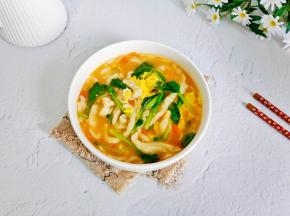 面疙瘩筋道爽滑，汤汁酸香浓郁。