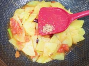 放少许鸡鲜调味料。
