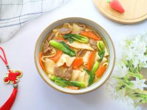 香喷喷的羊肉烩面做好啦！