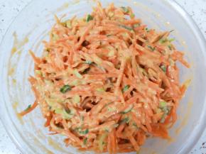 搅拌均匀静置一会儿。