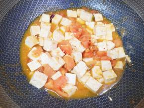 豆腐入味汤汁变少。