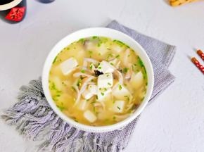 汤汁鲜美无比，拌饭最适合不过了！