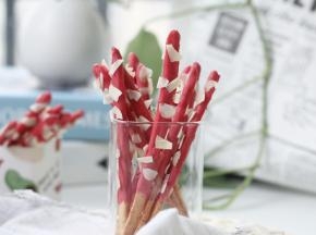 11、巧克力凝固后，密封保存或者直接开吃！