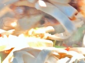 加入豆腐干，翻炒均匀