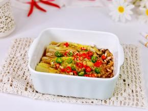 这样彩椒蒸娃娃菜就做好了。