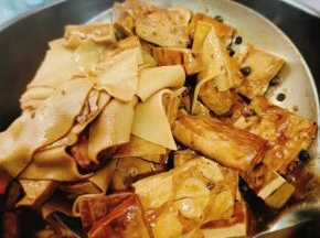 看卤出来的颜色漂亮吧？