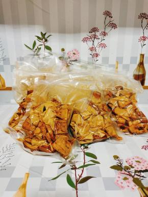 捞出控干水分，放入袋子里，用真空机抽真空包装好，可以放入冰箱冷藏保存一个月哦！随时随取特别方便！我家孩子特别爱吃，我每次都做一大锅，真空包装，她带到学校吃！