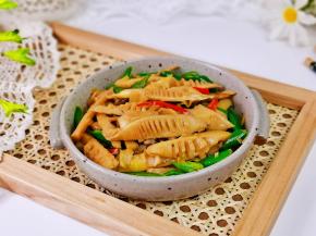 盛出装盘即可食用。