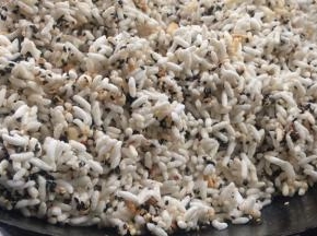 加入米泡，翻拌均匀