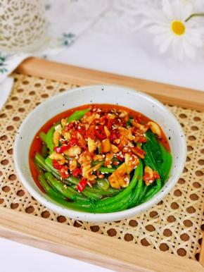 从美食中感受春天的气息。