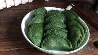 上锅大火蒸8分钟即可，也可以煎着吃