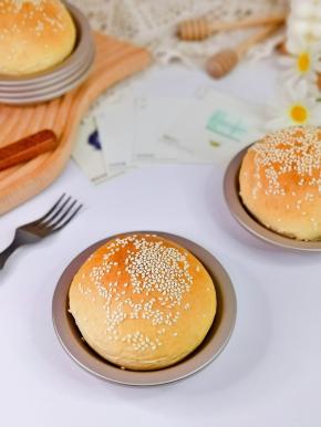 戴上手套取出模具，太赞了。