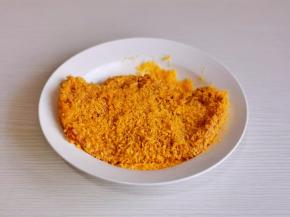 最后裹上面包糠就好啦！