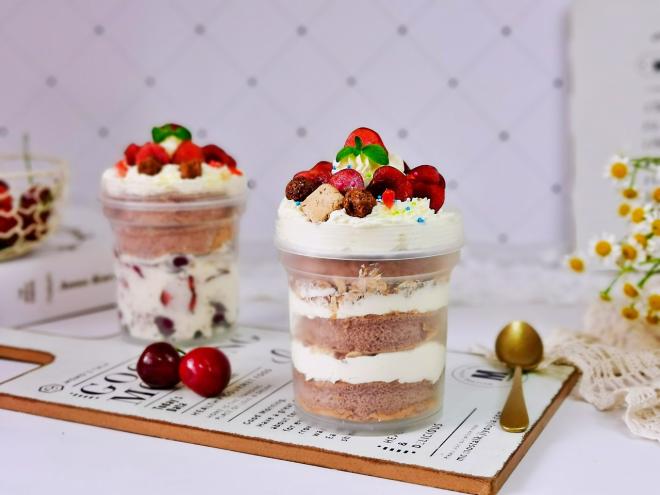 雪樱蛋糕杯