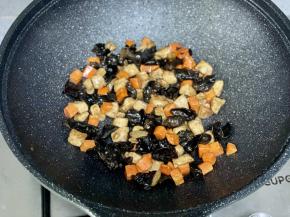 翻炒均匀即可出锅。