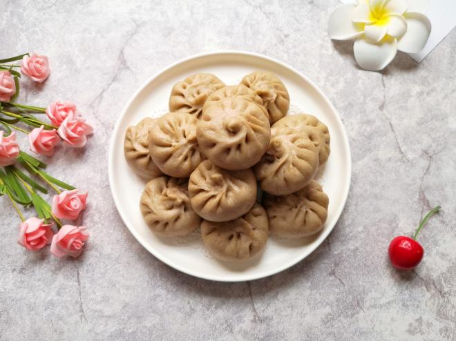 荞麦粉鸡肉包