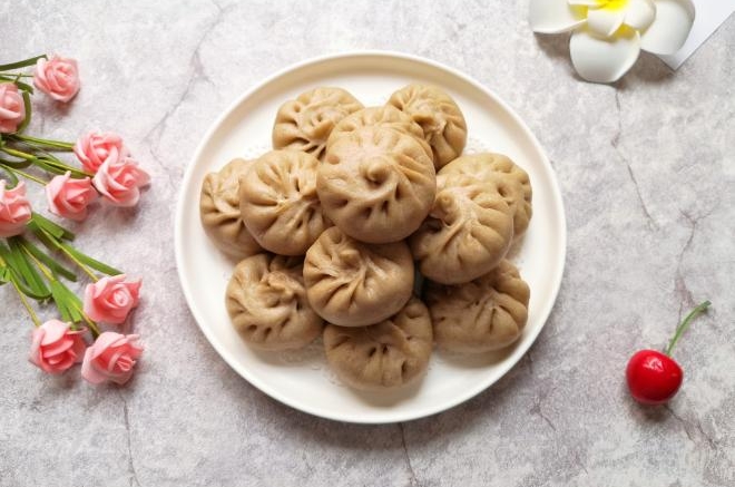荞麦粉鸡肉包