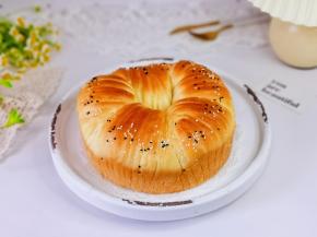 这样毛线球面包就做好啦！