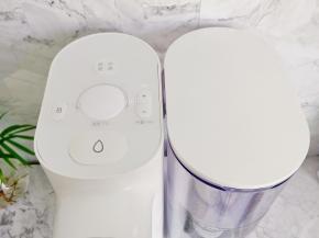 插上电源，开启机器。