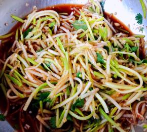 所有调味料拌匀入味即可享用