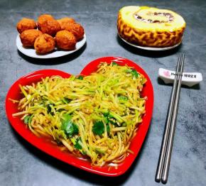 搭配虎皮红豆卷和小肉球一起吃超级棒