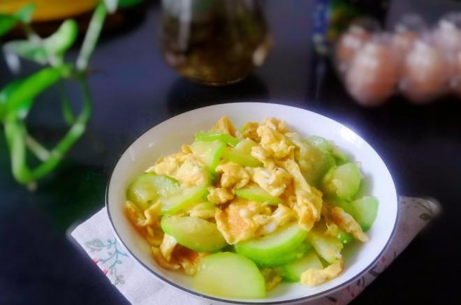 西葫芦炒鸡蛋