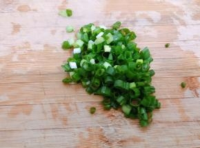 小葱切葱花