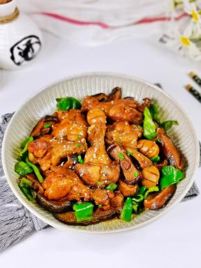 食材丰富，营养更均衡。