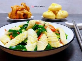 搭配酥炸鳗鱼和和香肉小蒸包一起吃太棒了