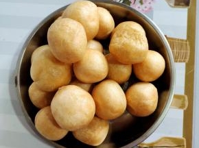 准备40个油面筋备用！