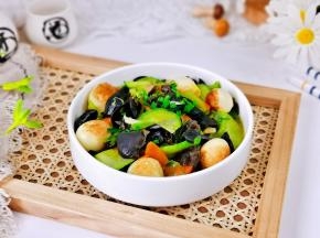 简单快手家常小炒。