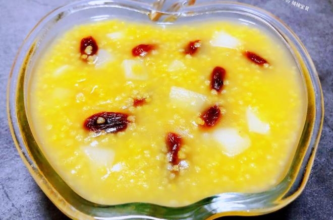 山药葡萄干小米粥