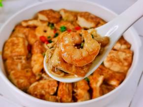 一口一勺口感太丰富了。