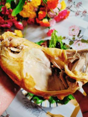 鸡肉咸香入味儿，鲜嫩多汁儿！真是太好吃了！！！！