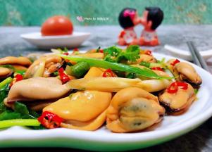 香葱拌海虹也是非常不错的下酒美味佳肴