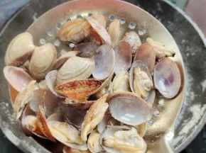 花甲全部开口就可以关火，捞起来了！