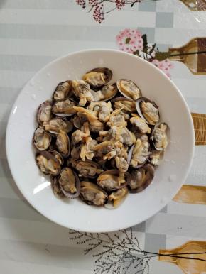 依次把所有的花甲处理干净！