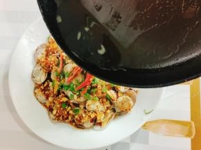 淋上热油即可食用！