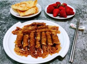 搭配小油饼和草莓一起吃超级棒