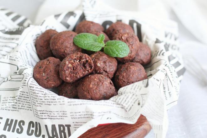 巧克力燕麦片能量球